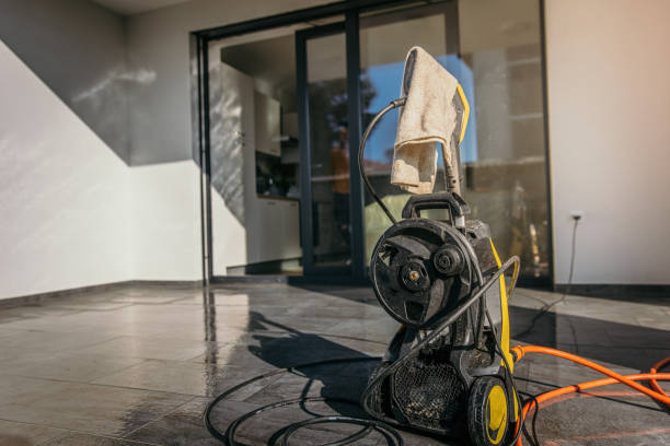 Best Pool Deck Cleaning  in Donna, TX